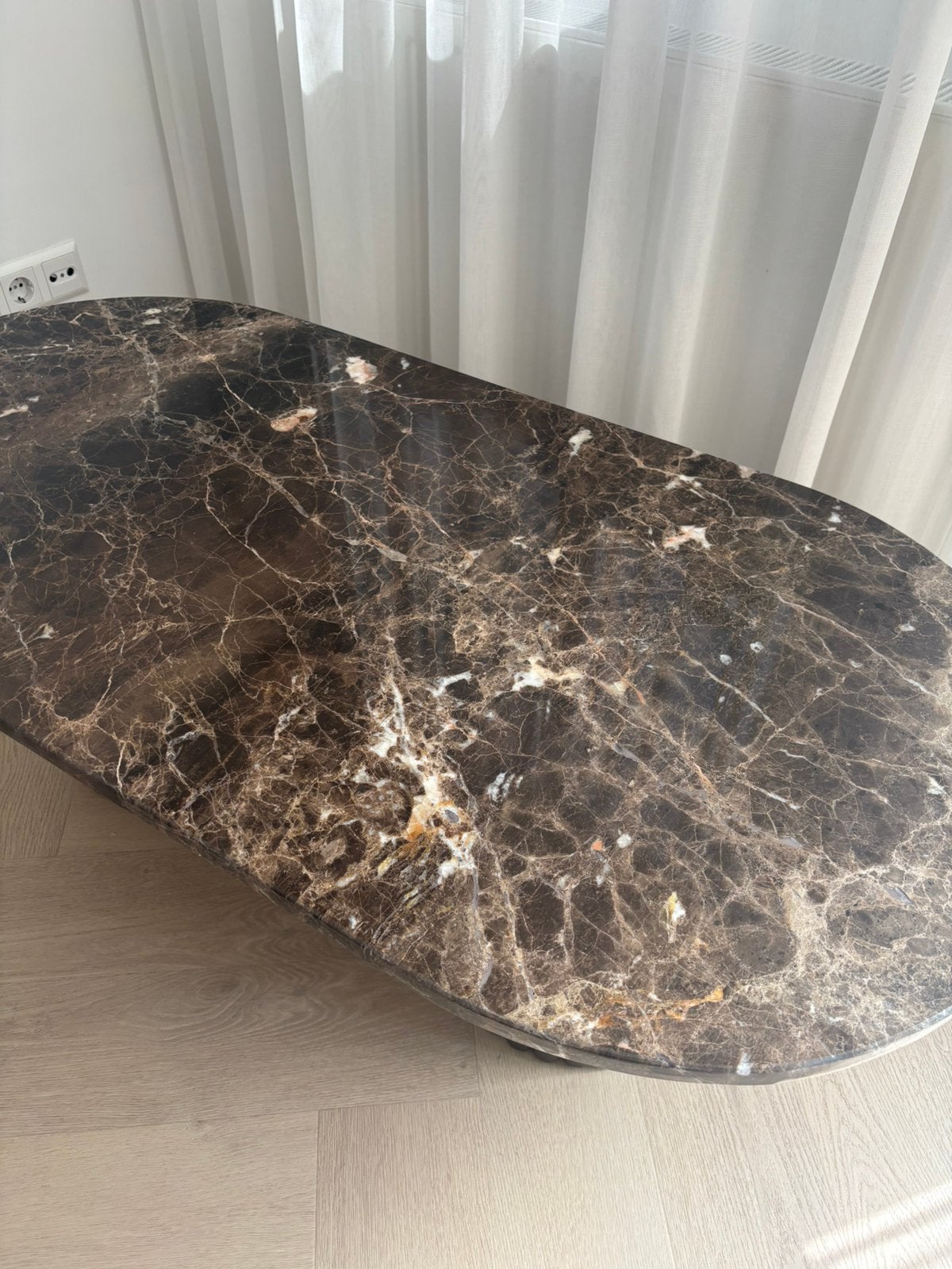 Foto 7 van Luxe set eettafel & salontafel – Emperador marmer