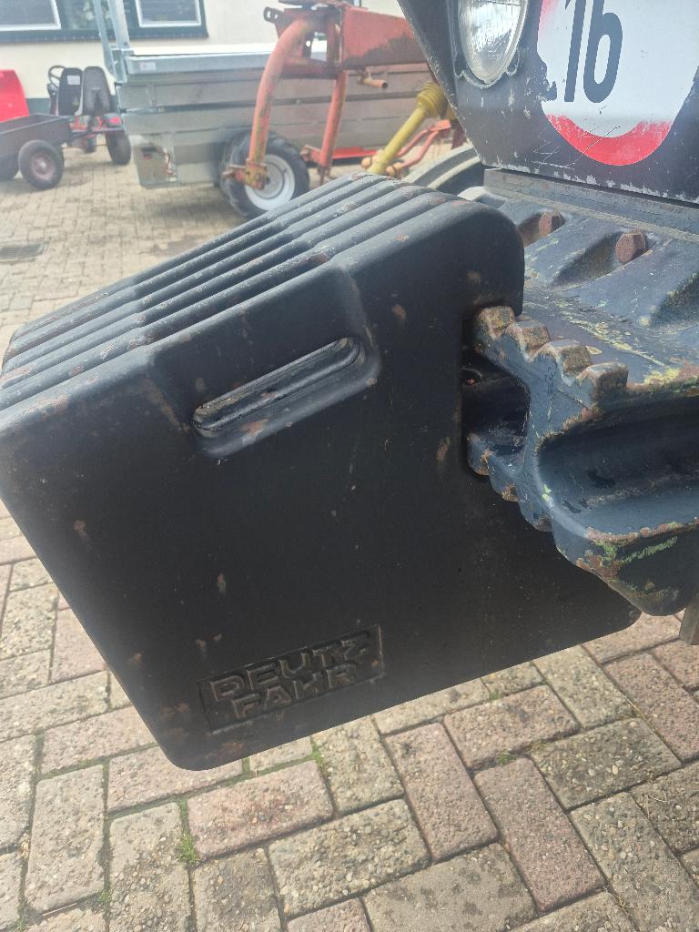 Frontgewichten deutz, Zakelijke goederen, Agrarisch | Onderdelen | Banden, Velgen en Assen, Ophalen of Verzenden