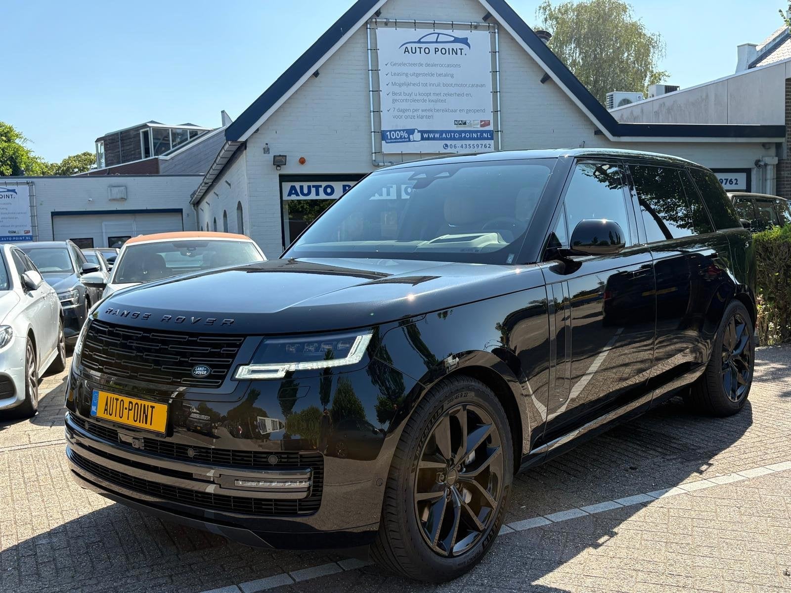 Land Rover Range Rover 3.0 P460E LANG/MASSAGE/PANO/HUD/4WDS, Automaat, Dealer onderhouden, Zwart, Vierwielaandrijving