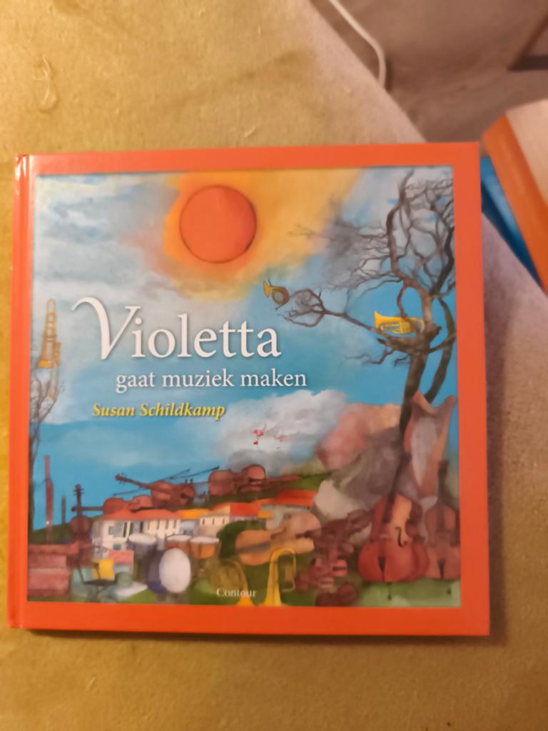 Violetta gaat muziek maken - Susan Schildkamp (met CD), Ophalen of Verzenden, Nieuw, Susan Schildkamp, 3 tot 4 jaar