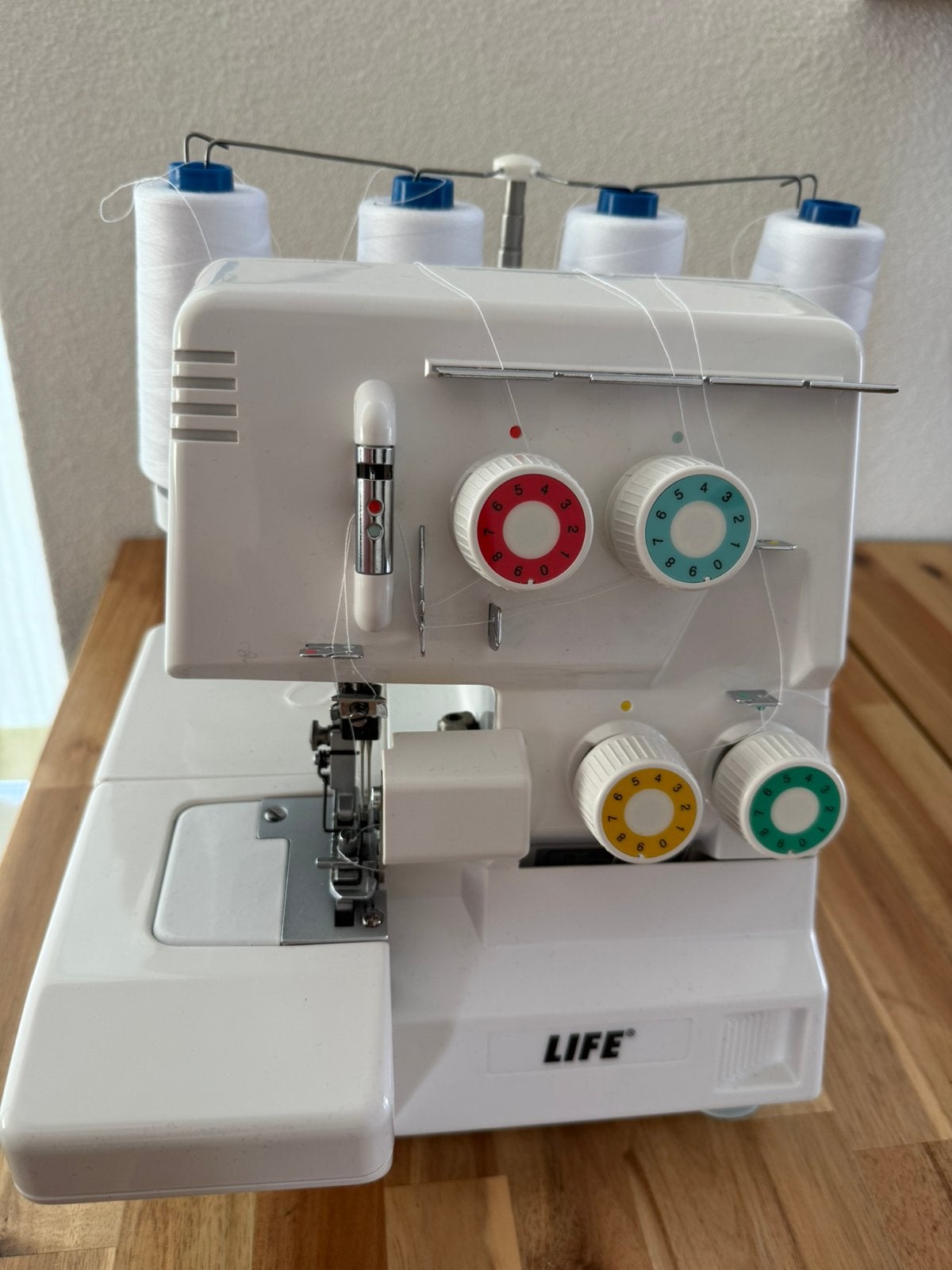 Lockmachine, Hobby en Vrije tijd, Naaimachines en Toebehoren, Ophalen, Nieuw, Lockmachine