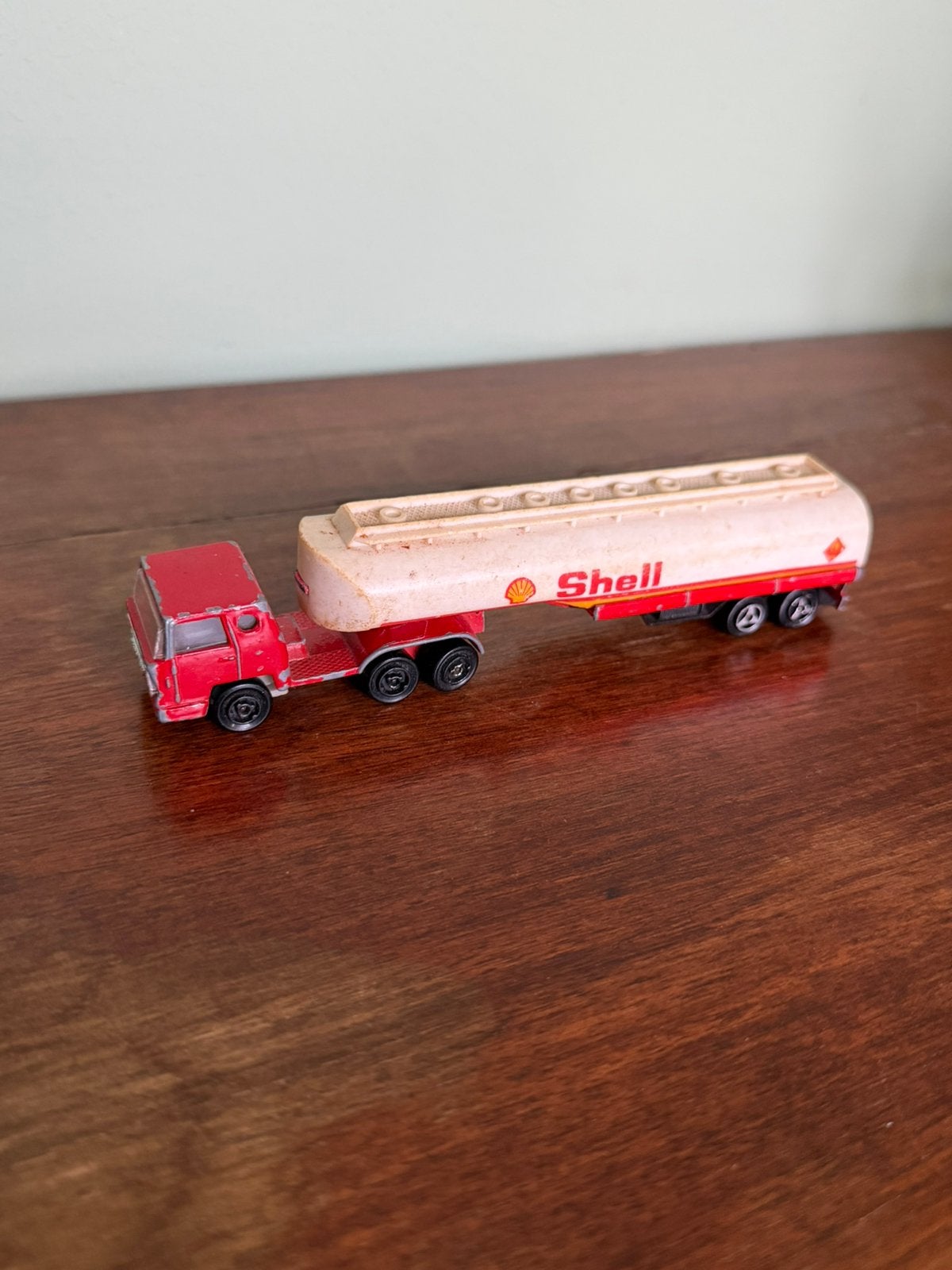 vintage Majorette No. 364 Bernard tankwagen ‘Shell’ 1970, Verzamelen, Ophalen of Verzenden, Gebruikt, Auto's