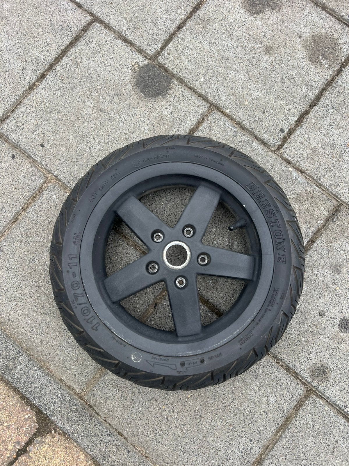 Vespa lx voorband, Ophalen of Verzenden, Zo goed als nieuw, Overige typen, Vespa