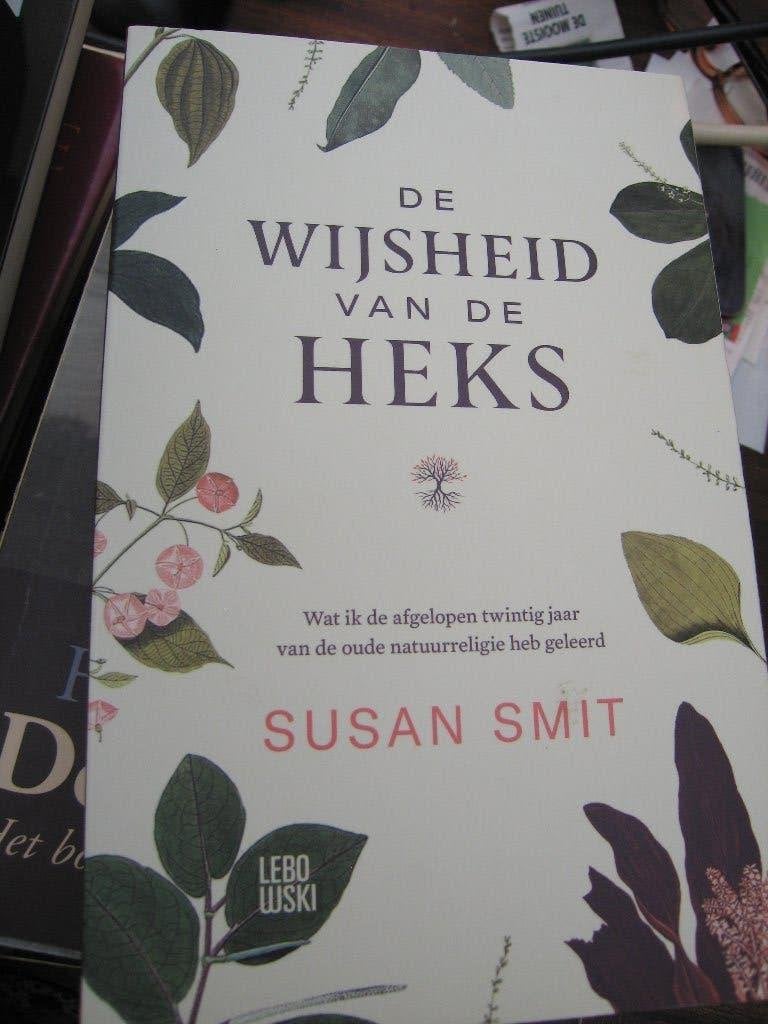 De wijsheid van de heks. Susan Smit, Ophalen of Verzenden, Zo goed als nieuw, Spiritualiteit algemeen, Achtergrond en Informatie