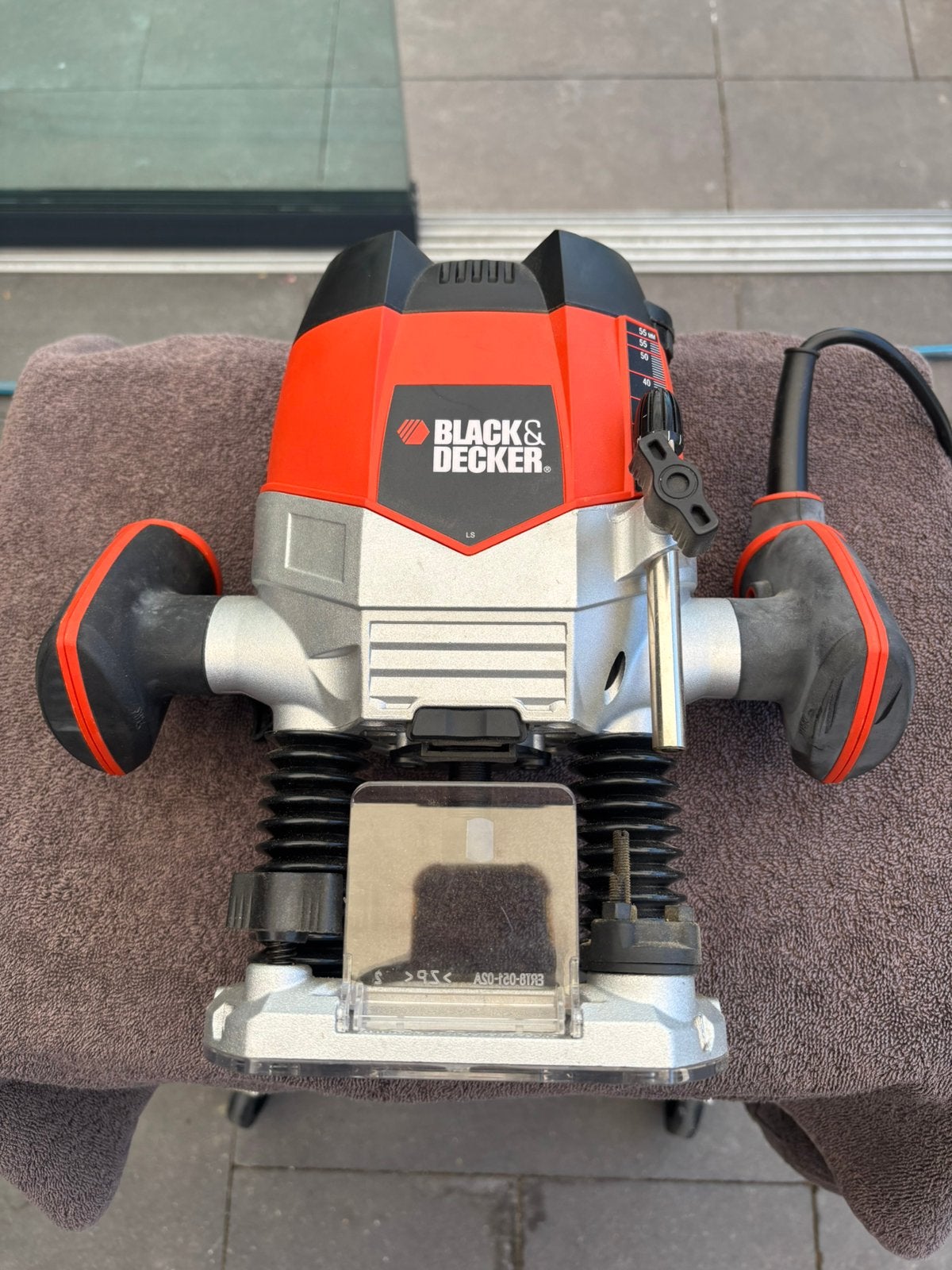 Bovenfrees Black en Decker, Doe-het-zelf en Verbouw, Gereedschap | Freesmachines, Ophalen of Verzenden, Zo goed als nieuw, Elektrisch