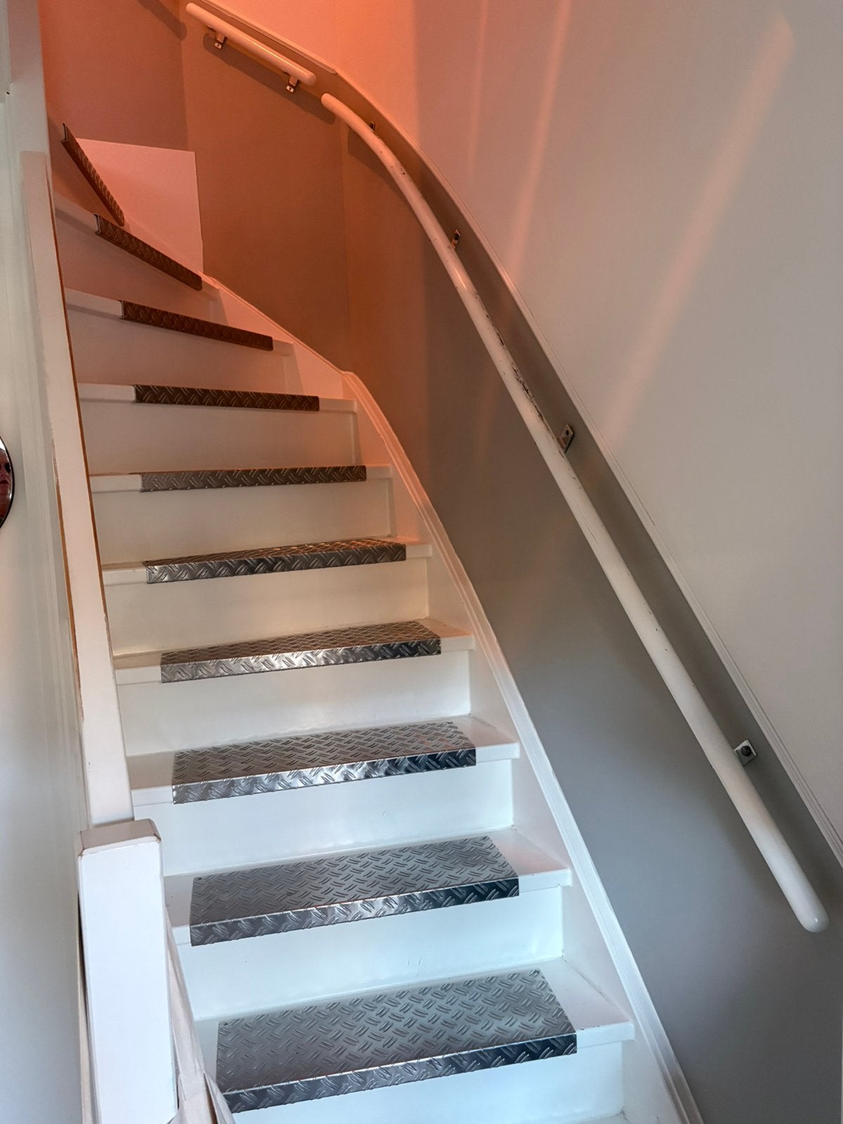 RVS traptreden voor 2 trappen ( 12 treden), Ophalen, Zo goed als nieuw