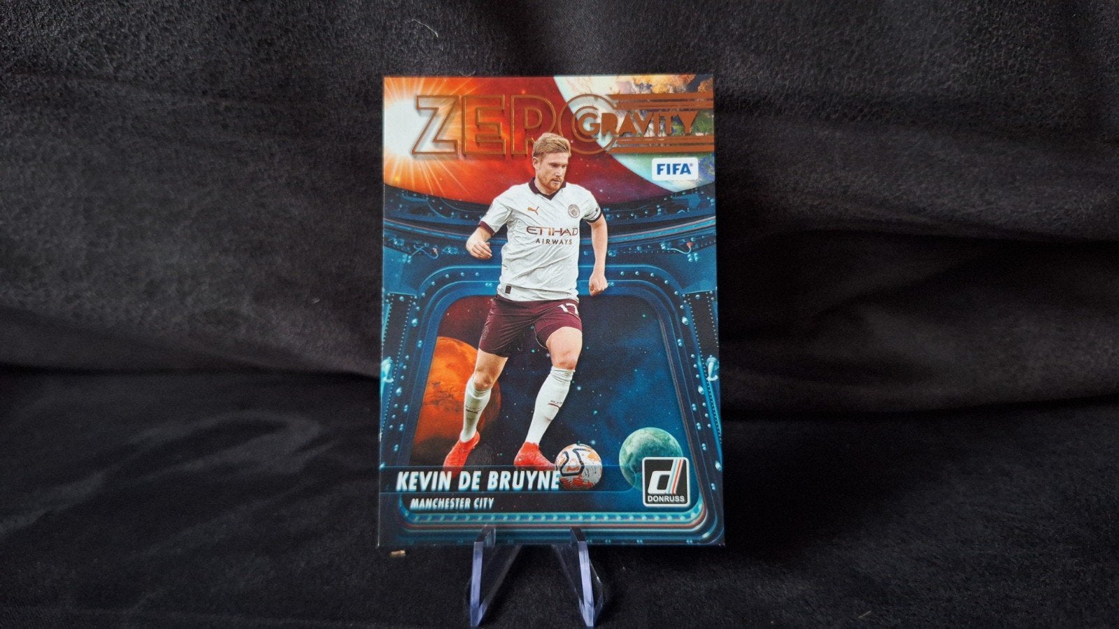 Kevin De Bruyne #14 2023 Panini Donruss Zero Gravity, Ophalen of Verzenden, Nieuw, Plaatje