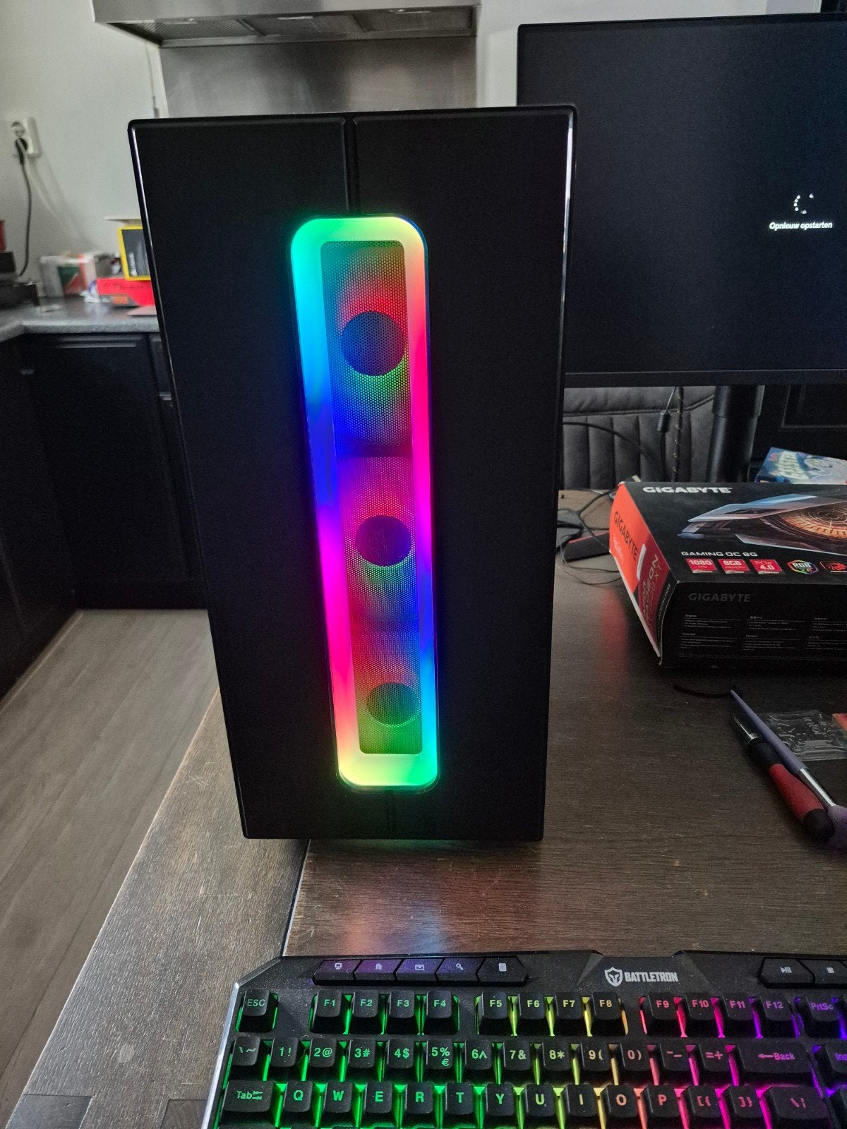 High Performance Pc R7 5700 RX6600XT 32GB Int 4TB Opslag., Computers en Software, Desktop Pc's, Zo goed als nieuw, 4 Ghz of meer