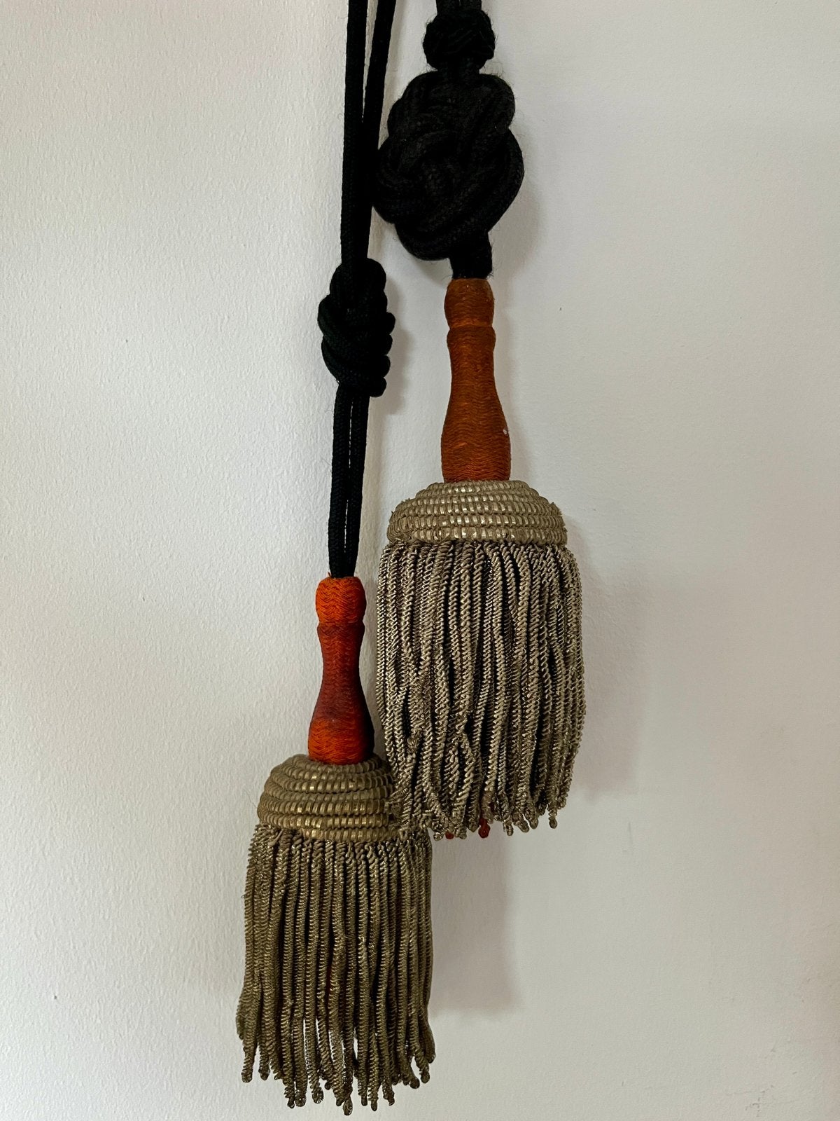 2x kwast portepee dragon voor sabel of klewang, Verzamelen, Ophalen, Landmacht, Nederland, Zwaard of Sabel
