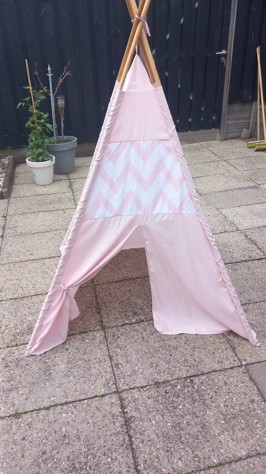 Tipi tent roze/wit, Ophalen, Zo goed als nieuw, Overige materialen