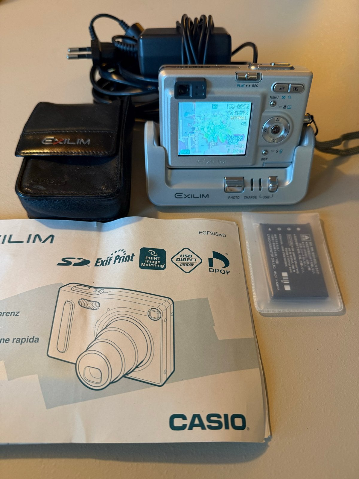 Casio Exilim EX-Z3 Compactcamera met Accessoires ca-21, Ingebouwde flitser, Casio, Gebruikt, Ophalen of Verzenden