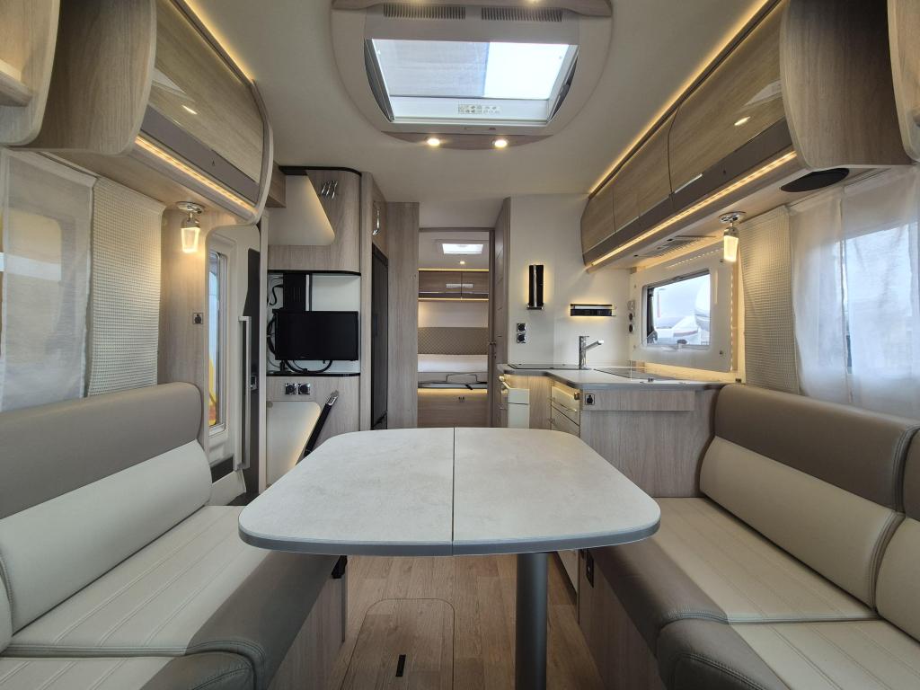 Rapido 8086 DF Dubbele bodem, Chemisch toilet, Fiat, Bedrijf, Rapido