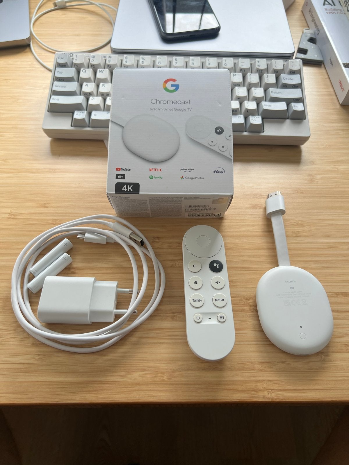 Google Chromecast met Google TV (4K) - Zo goed als nieuw