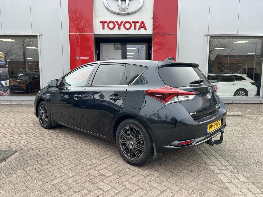 Toyota Auris 1.8 Hybrid Executive Go Trekhaak | Stoelverwarm, Auto's, Gebruikt, Euro 6, 4 cilinders, Origineel Nederlands