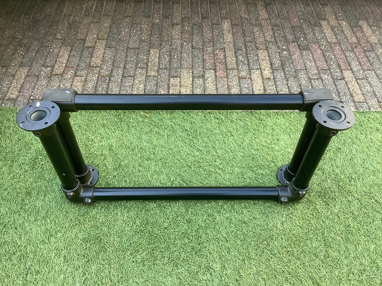 Onderstel van een salontafel, Ophalen, Zo goed als nieuw