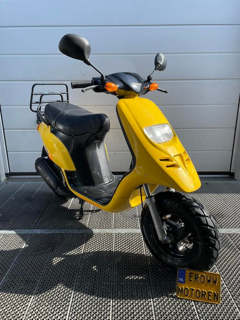 Piaggio TPH typhoon 125cc 2T (172cc skr zip runner 180cc), Fietsen en Brommers, Scooters | Piaggio, Ophalen of Verzenden, Zo goed als nieuw
