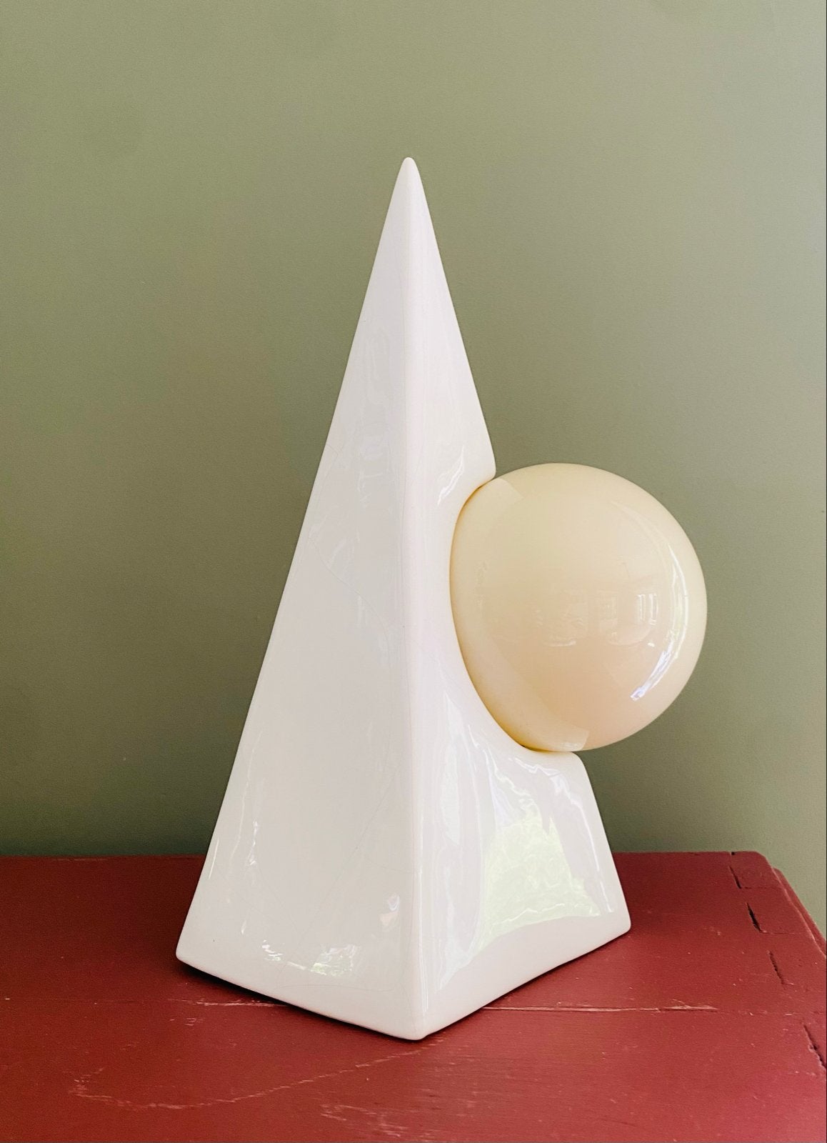 Vintage 80s design Piramide Tafellamp Memphis Stijl, Antiek en Kunst, Antiek | Lampen, Ophalen of Verzenden