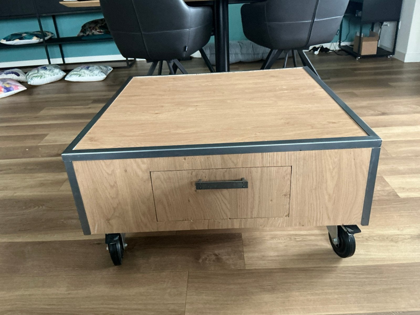 Grote salontafel GRATIS ophalen, Huis en Inrichting, Ophalen, Gebruikt, 50 tot 100 cm, Vierkant