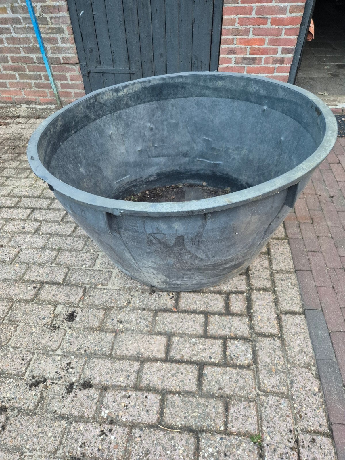 Grote boomkuip 500L met lichte beschadigingen, Tuin en Terras, Bloembakken en Plantenbakken, Ophalen, Kunststof, Gebruikt, Rond