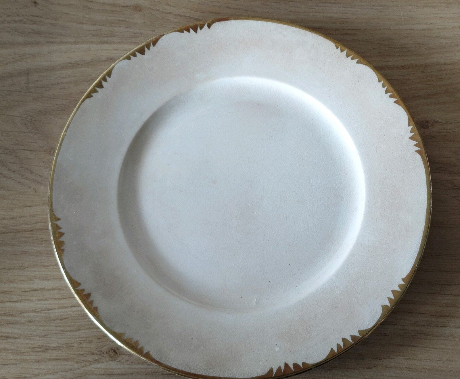 Antiek Maastricht Holland bord met gouden rand, Verzenden