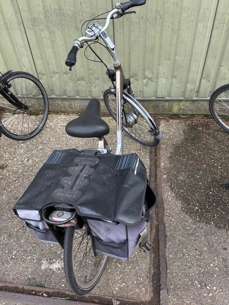 2 bike, Fietsen en Brommers, Elektrische fietsen, Ophalen, Zo goed als nieuw, Overige merken