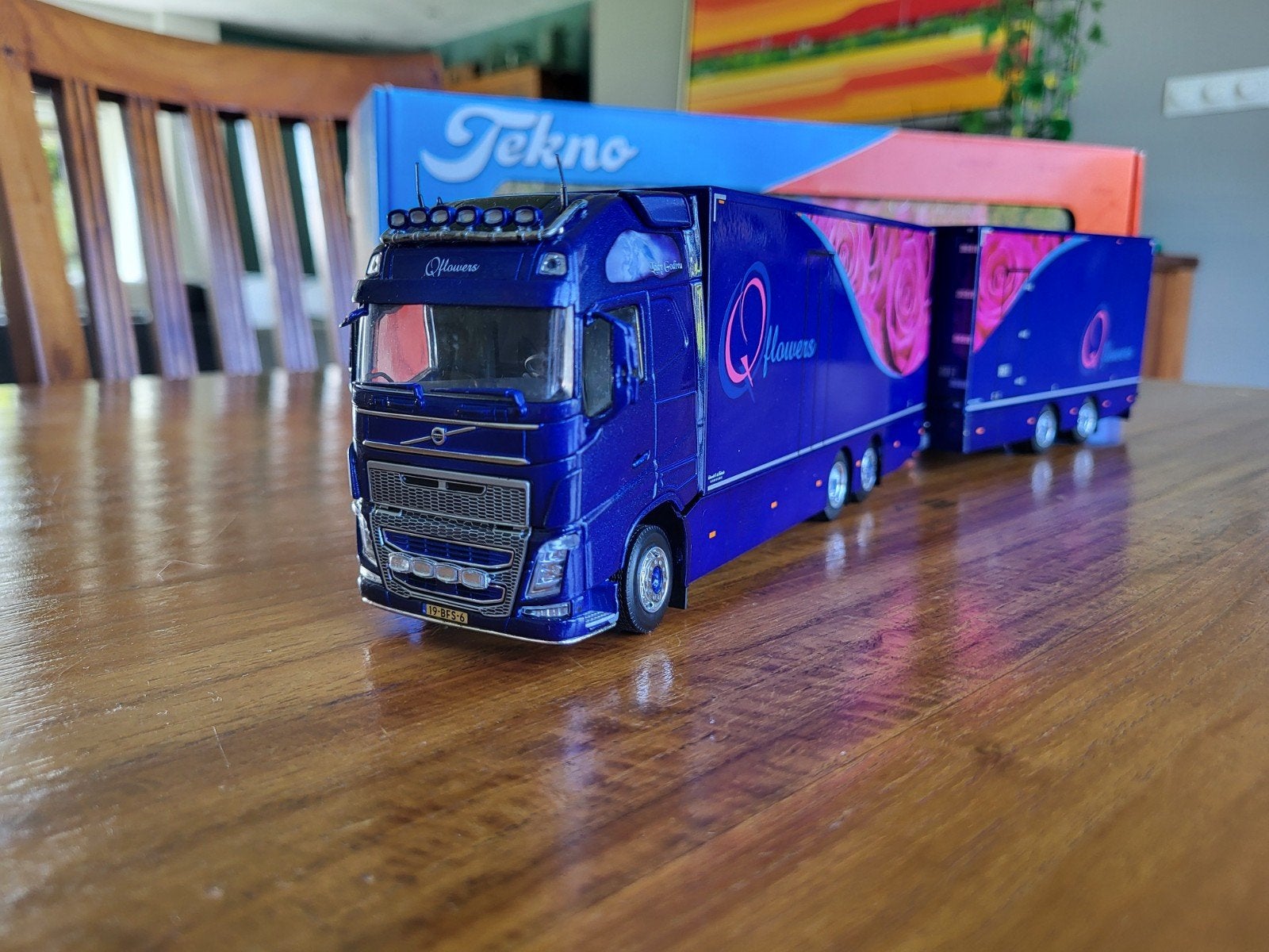 Tekno Q Flower Volvo Combi, Hobby en Vrije tijd, Modelauto's | 1:50, Ophalen of Verzenden, Bus of Vrachtwagen, Tekno