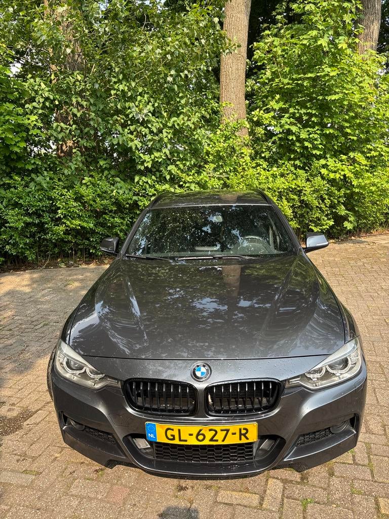 BMW 3-Serie 2.0 320I Touring AUT 2015 Grijs, 4 cilinders, Origineel Nederlands, Stationwagon, Zilver of Grijs