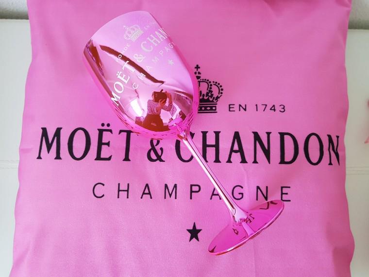 Moet&Chandon Pink Metallic Champagne Glazen., Verzamelen, Glas en Borrelglaasjes, Nieuw, Overige typen, Ophalen of Verzenden