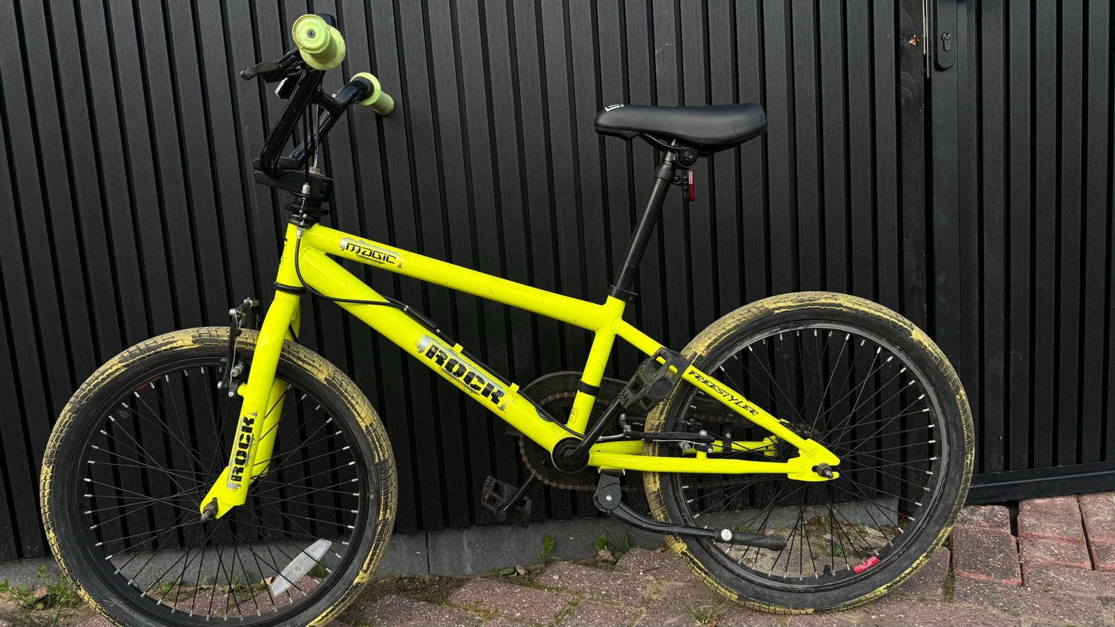Stoere gele BMX - Unieke blikvanger voor tricks en fun!, Ophalen, Gebruikt, Staal, Velgrem