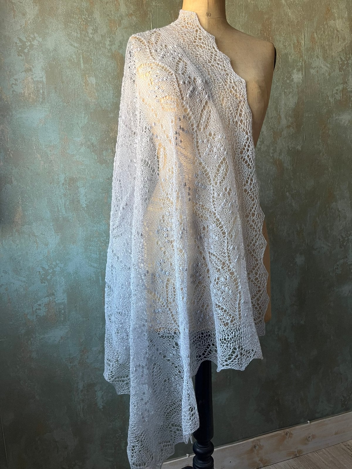 Handgebreide “Haapsalu Shawl”/ Omslagdoek/Sjaal, Overige typen, Verzenden, Maat 46/48 (XL) of groter, Nieuw