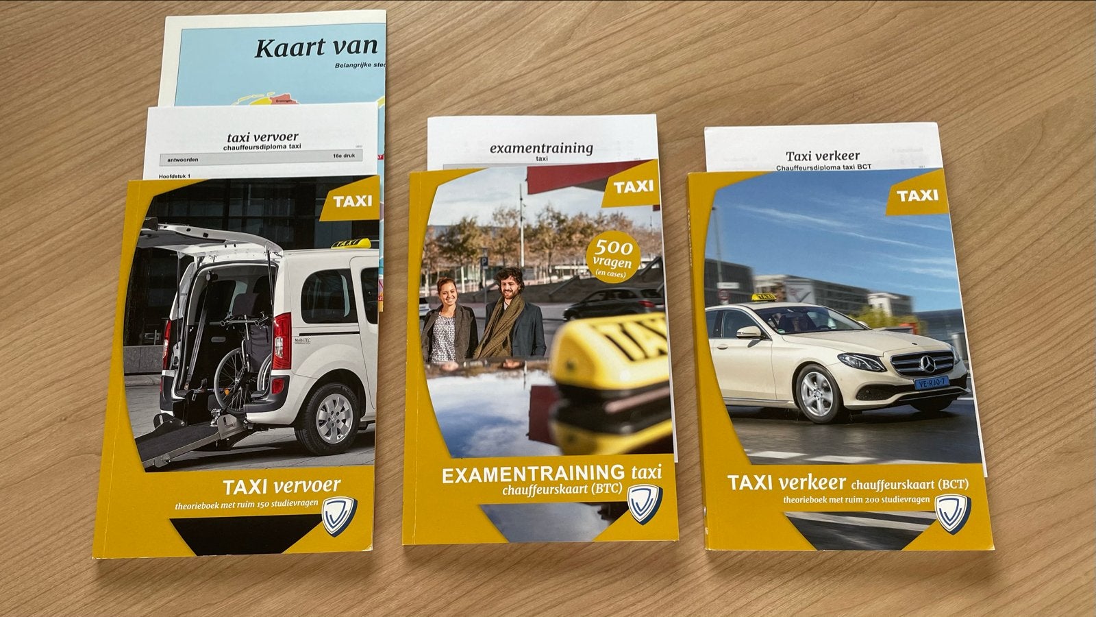 Nieuwe Taxi Theorieboeken - Ongebruikt, Ophalen of Verzenden, Beta, Nieuw, Niet van toepassing