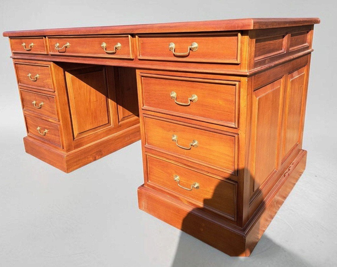 Klassieke Engelse schrijftafel, bureau, desk, met lederen in, Ophalen of Verzenden