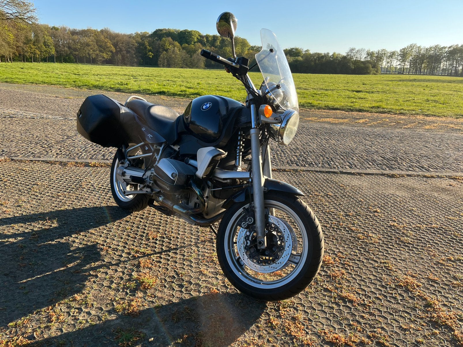 BMW R850R, Motoren, 2 cilinders, Cardan-aandrijving, Motorrijbewijs A, Particulier