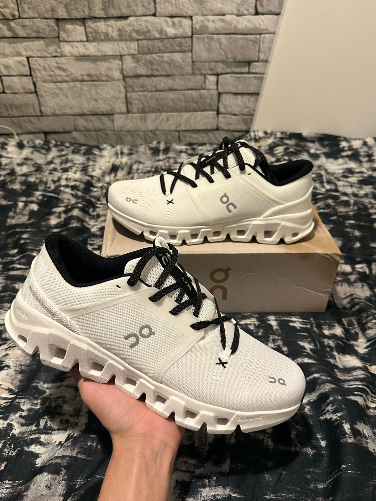 On Cloud X5 Hardloopschoenen - Nieuw in doos - Maat 43, Overige merken, Hardloopschoenen, Nieuw, Ophalen of Verzenden