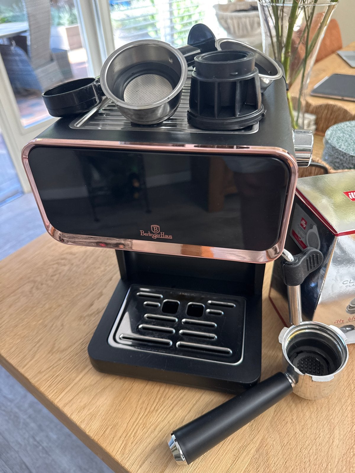 Berlinger Haus Espresso Machine - Zwart/Roségoud, Espresso apparaat, Gemalen koffie, Zo goed als nieuw, 1 kopje