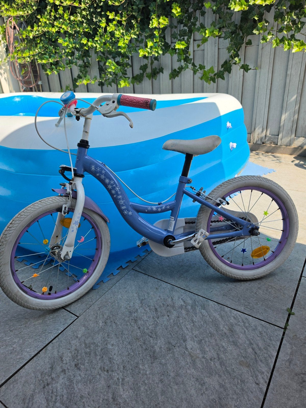 Elsa Frozen kinderfiets - Werkt prima, Ophalen, Velgrem, Frozen, 16 tot 20 inch