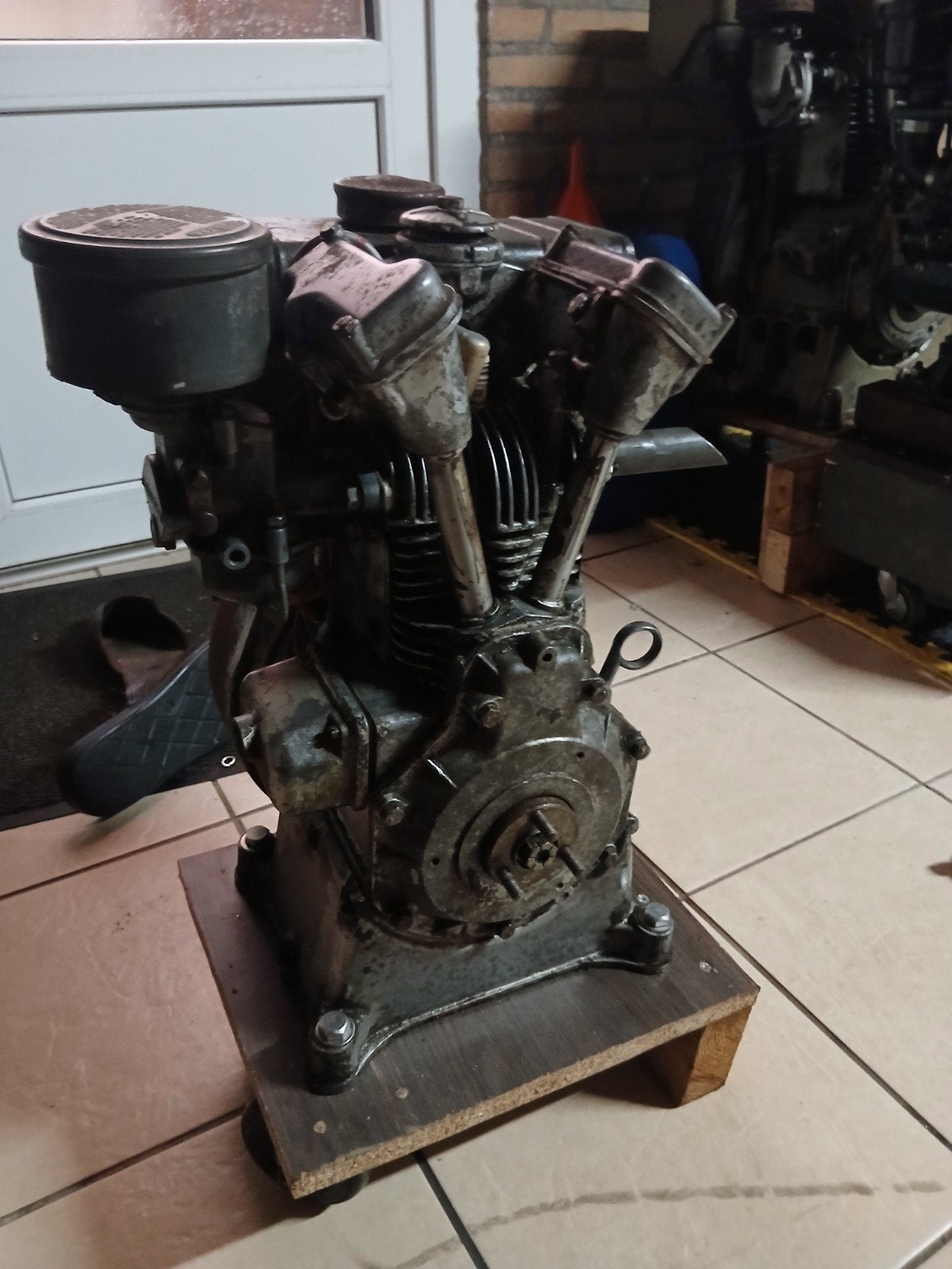 Stationaire Bernard W110 Motor - Loopt Goed en Compleet, Ophalen, Gebruikt, Benzinemotor, 1400 tot 1800 rpm