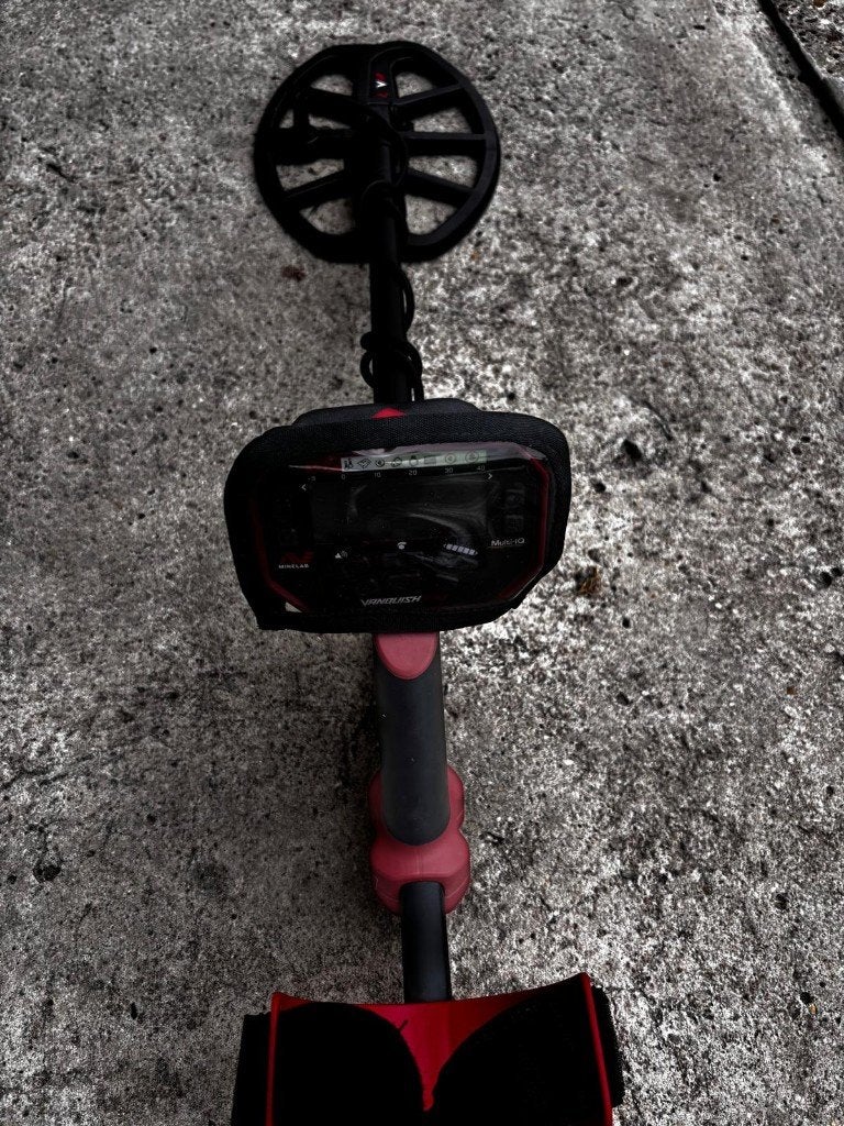 Minelab Vanquish 540 + accessoires, Hobby en Vrije tijd, Metaaldetectors, Zo goed als nieuw, Meer dan 30 cm, Minelab, Discriminatie metaaldetectie