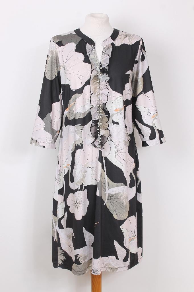 Gebloemde jurk van K-Design maat 42 (XL), Kleding | Dames, K-design, Overige kleuren, Maat 42/44 (L), Ophalen of Verzenden
