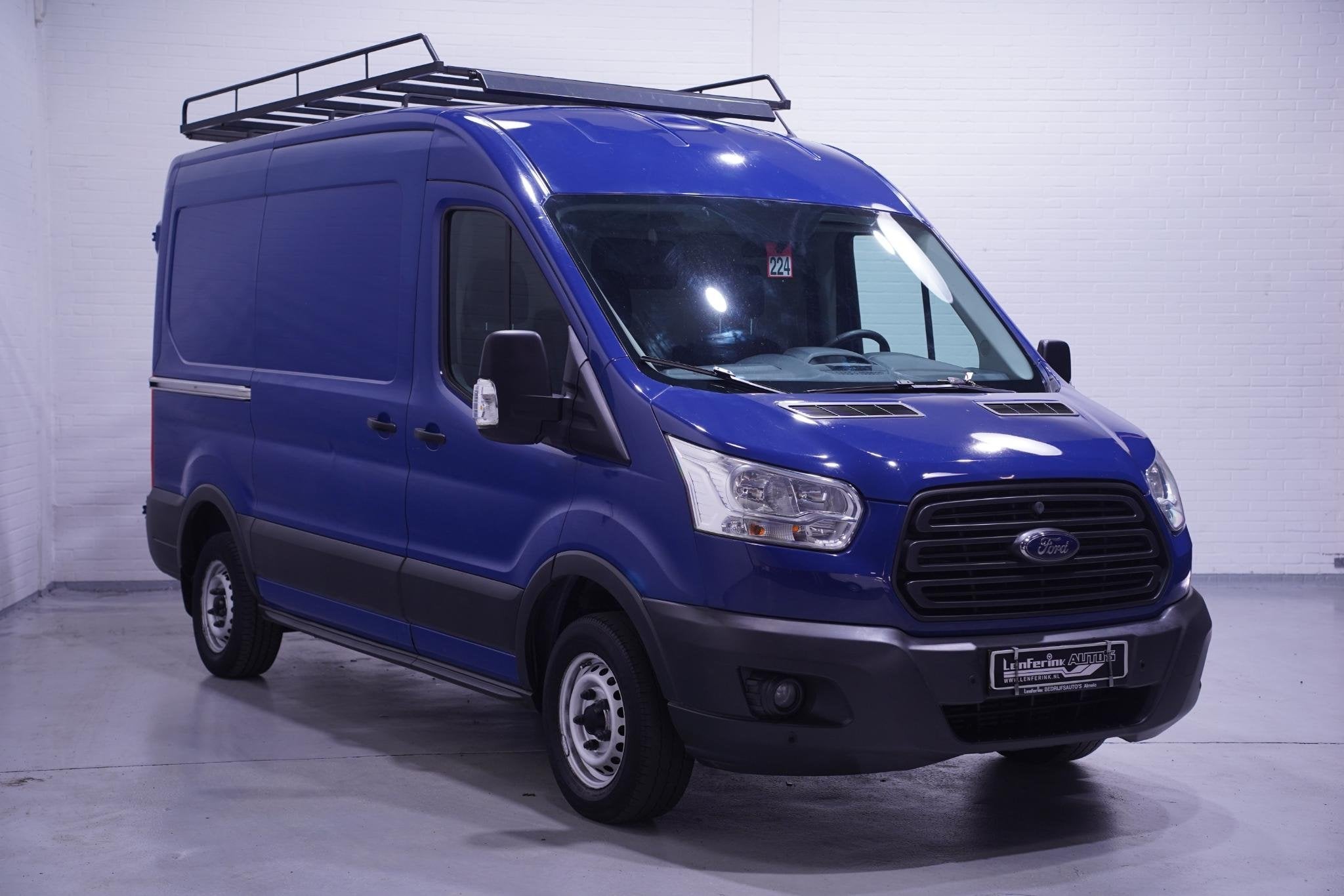 Ford Transit 2.2 TDCI 100 pk L2H2 Imperiaal met Trap, PDC V+, Auto's, Voorwielaandrijving, Euro 5, Gebruikt, Zwart