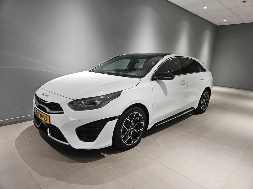 Kia Proceed 1.5 T-GDi 160pk GT-PlusLine Panoramadak, Auto's, Kia, Traction-control, Gebruikt, 4 cilinders, 1298 kg