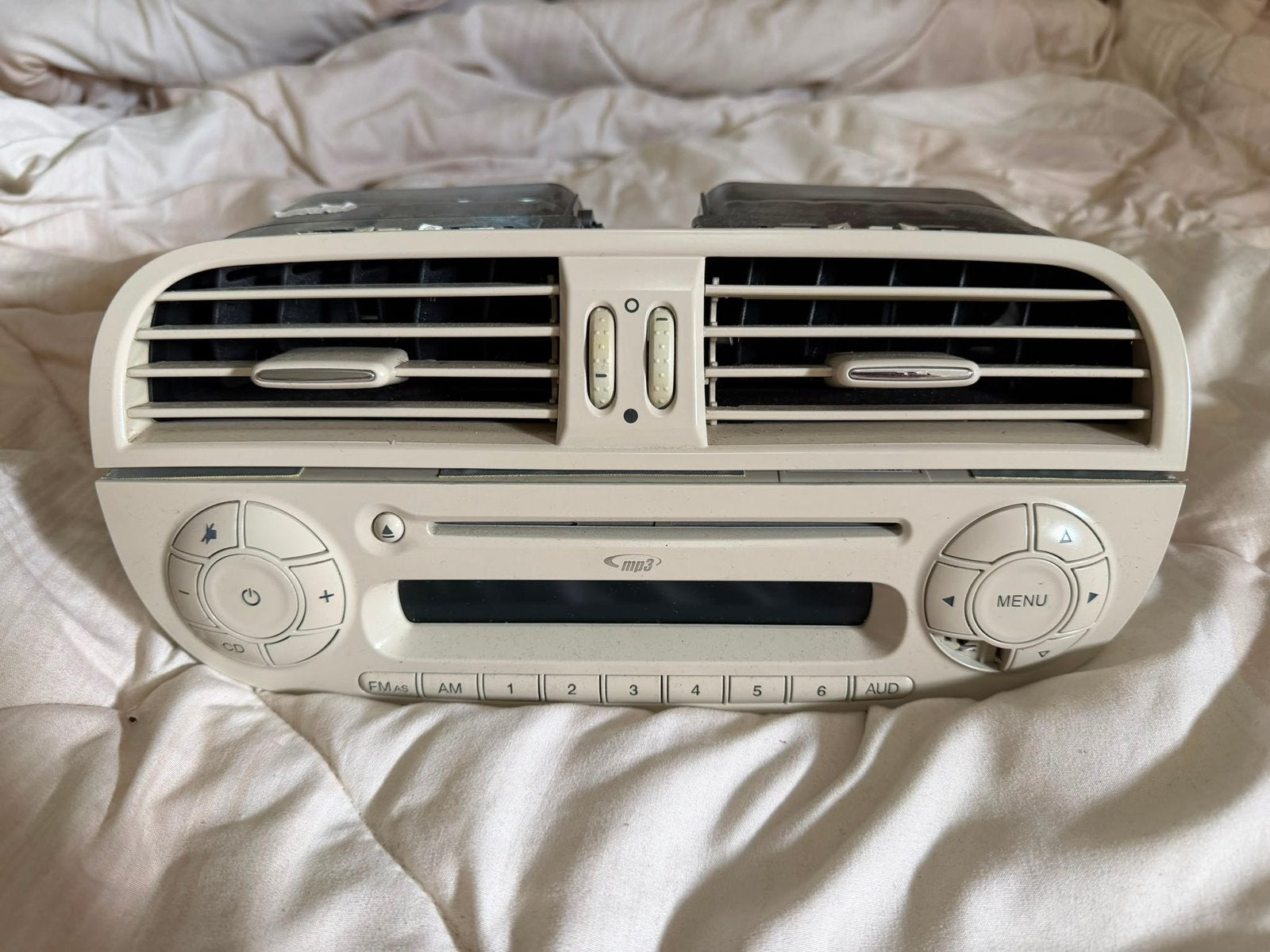 Originele beige Fiat 500 autoradio incl ventilatie rooster, Ophalen of Verzenden, Zo goed als nieuw