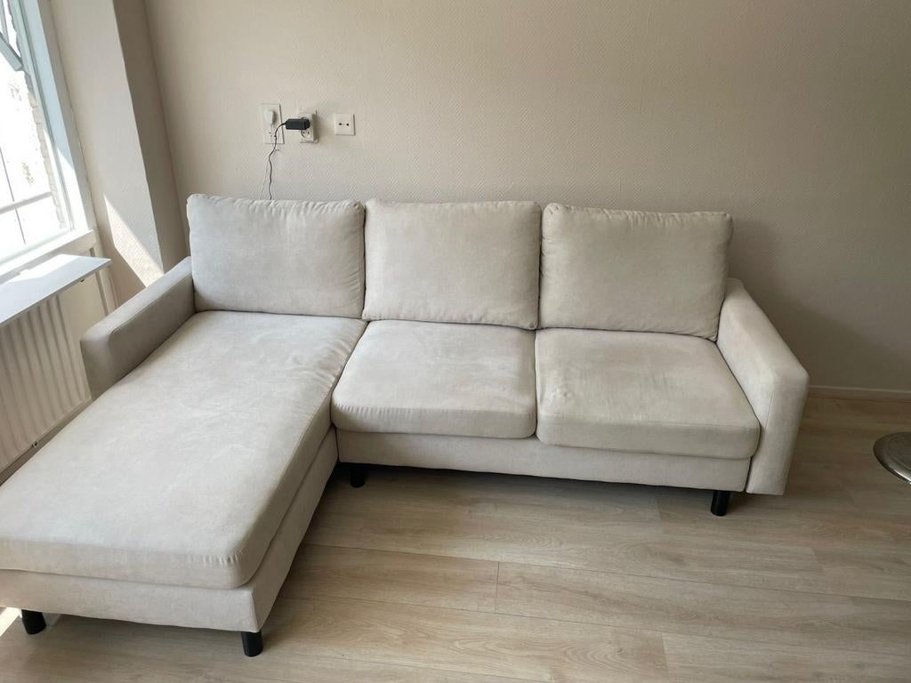 Beige/roomwitte hoekbank met loungegedeelte, Huis en Inrichting, Banken | Bankstellen, Gebruikt, Hoekbank, Vierpersoons of meer