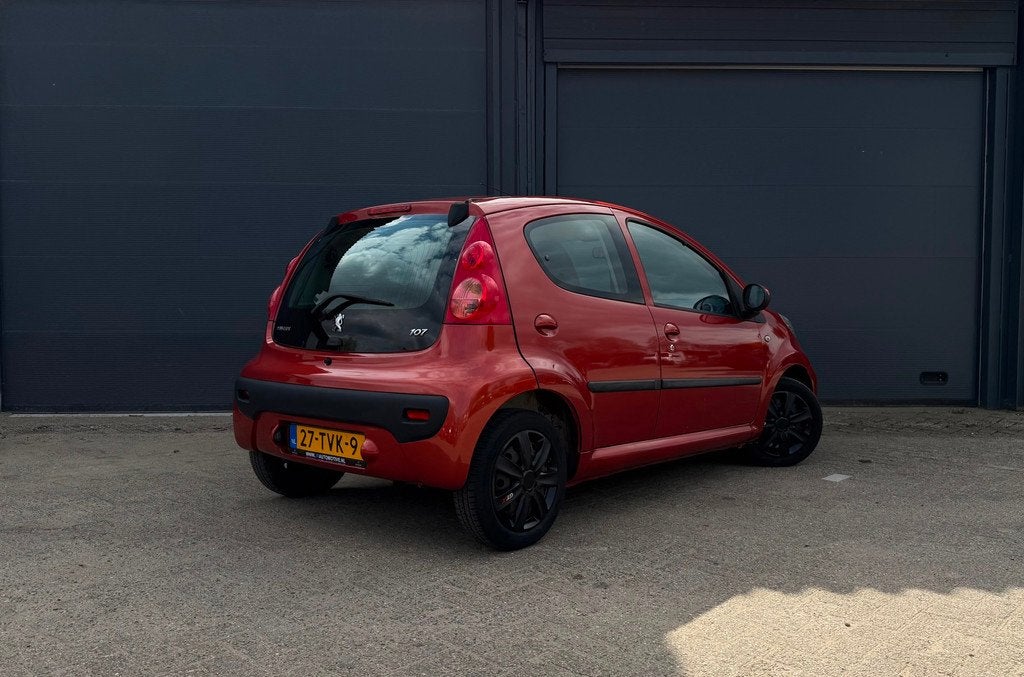 Peugeot 107 1.0 | NWE APK | CarPlay | E-Pakket |, Auto's, Voorwielaandrijving, Euro 5, Gebruikt, Overige kleuren