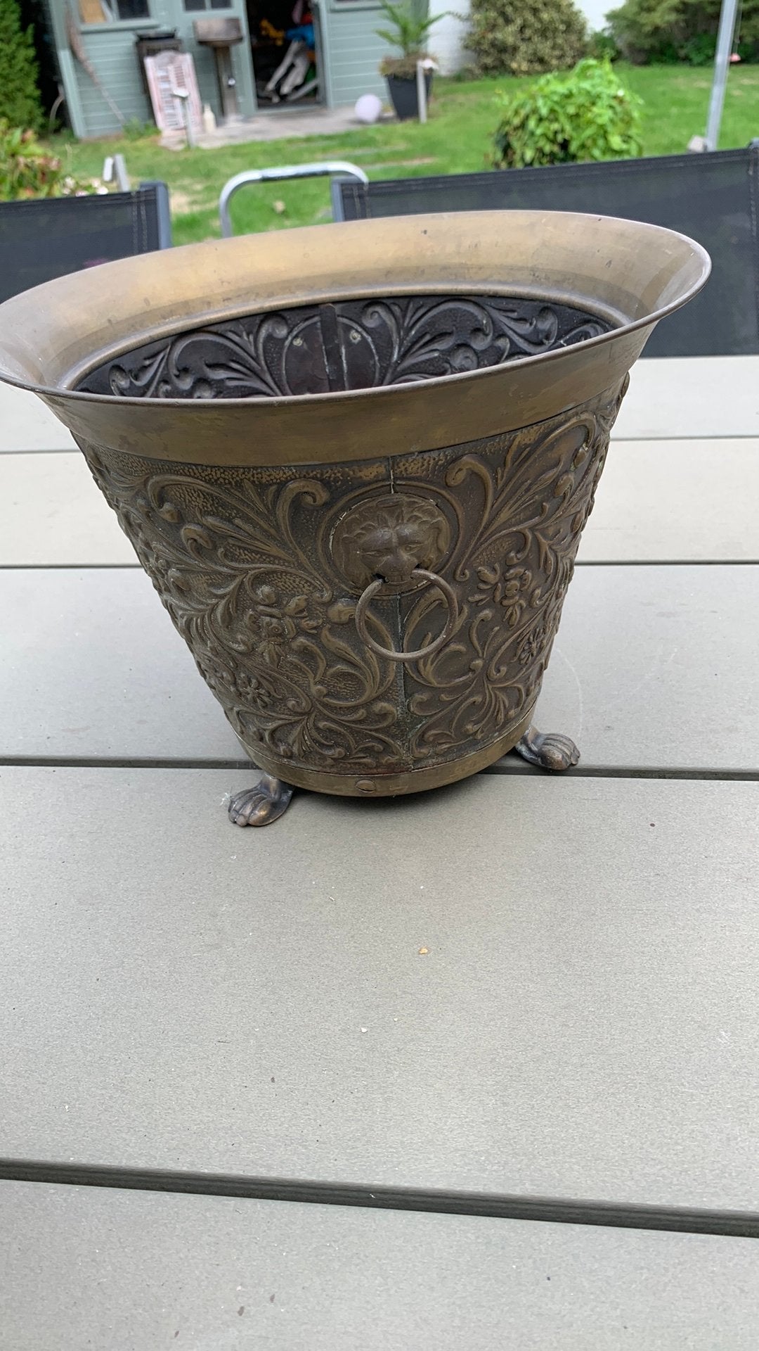 Antieke messing bloempot leeuwenkoppen, Antiek en Kunst, Ophalen of Verzenden