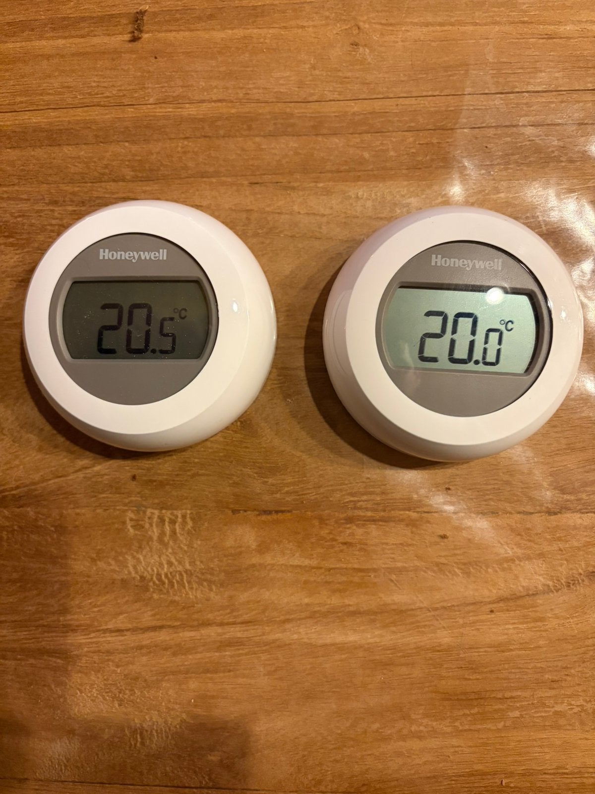 2x honeywell thermostaat, Ophalen of Verzenden, Zo goed als nieuw