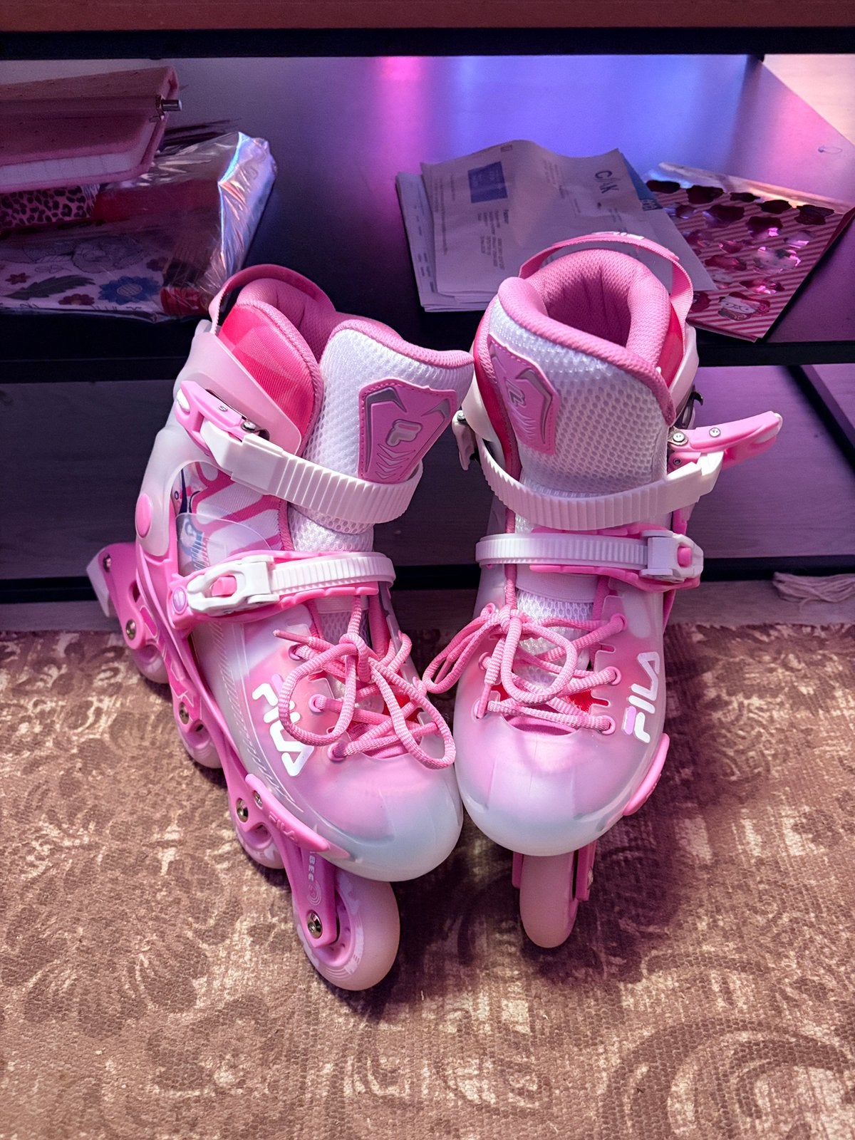 Fila roze skeelers maat 36 t/m 40, Verstelbaar, Kinderen, Zo goed als nieuw, Inline skates 4 wielen