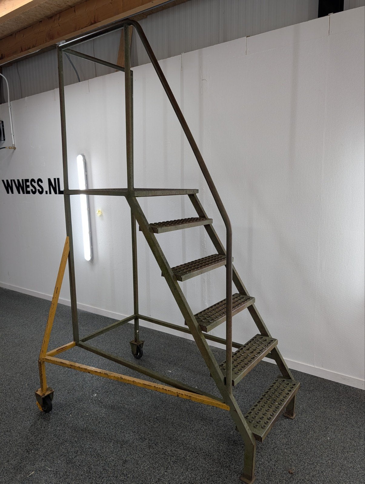 Industriële Magazijntrap  & Mobiel, Ophalen