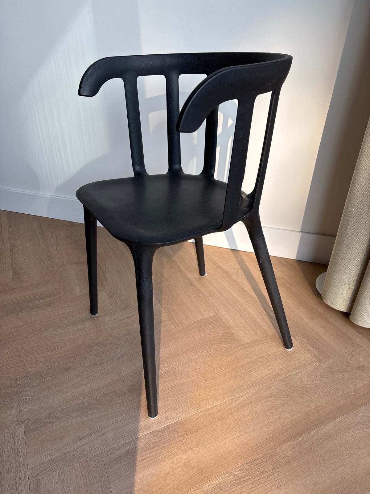 IKEA Design stoel van Marcus Arvonen - Zwart, Ophalen, Kunststof, Zwart, Zo goed als nieuw