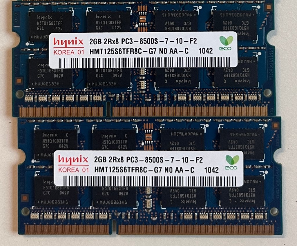 Hynix HMT125S6TFR8C-G7 N0 AA-C 2GB DDR3-SODIMM, DDR3, Ophalen of Verzenden, Zo goed als nieuw, Laptop